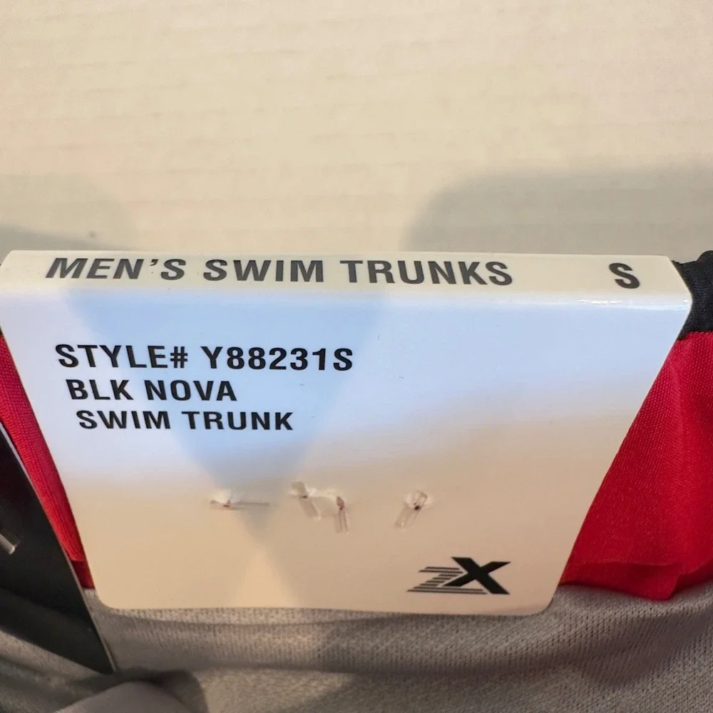 ZeroXposur Mens Swim Trunks Blk Nova Camo Stretch Boardshorts Y88231S Small NWT
